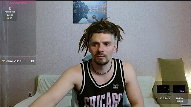 Aestheticguy101: διαδικτυακό σόου στην κάμερα