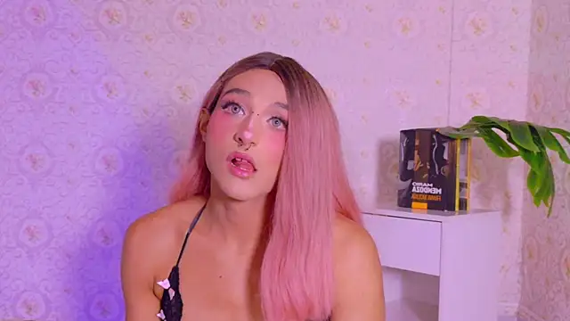 Mikavelvet08 Webcam-Show