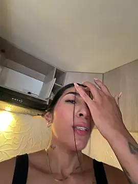 AshleyG_222 – Naživo XXX chat