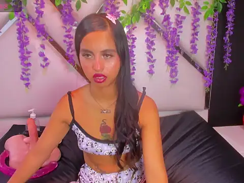 Czat XXX na żywo – CloeMorenti_