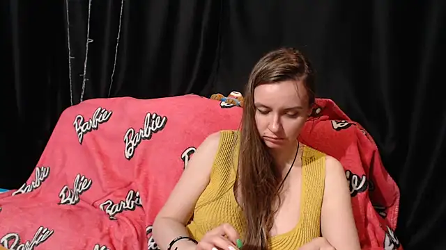 Milana69 Adlı Modelin Canlı XXX Sohbeti
