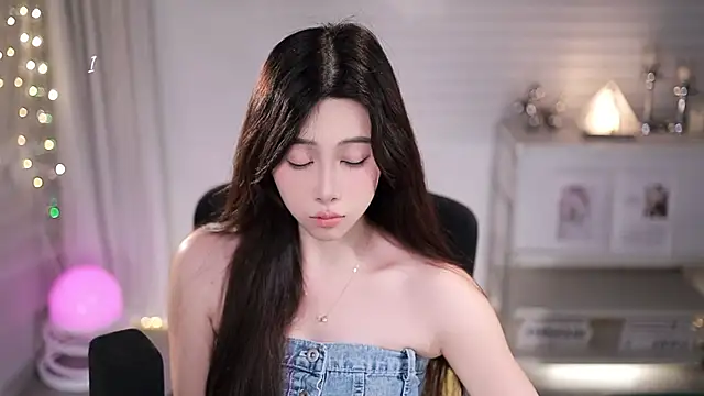SleepArtist live XXX chat