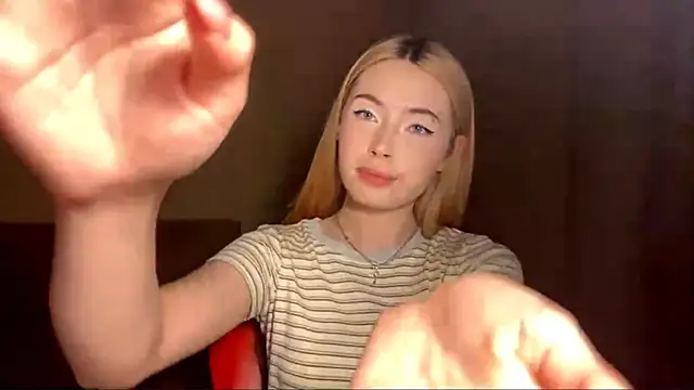 JacquiKelder's Live XXX Chat