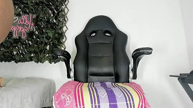 queen_katle élő XXX-chatje