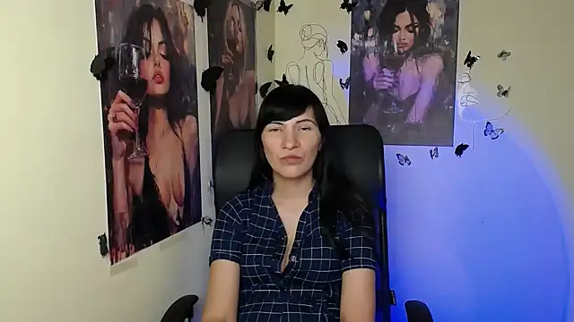 Rosalinda_ro Adlı Modelin Canlı XXX Sohbeti