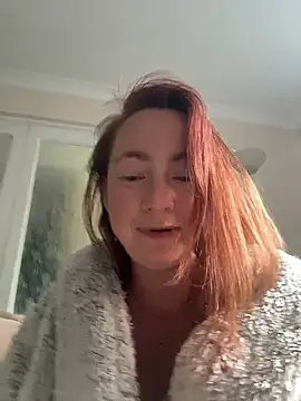 LouiseTswing's Webcam Show