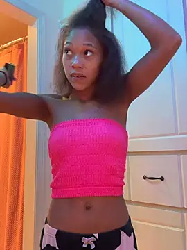 Chat +18 de Tamiii420 ao vivo
