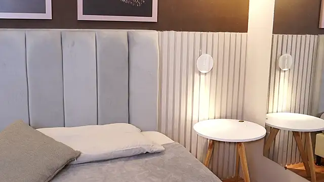 Luxa_Velvet Adlı Modelin Web Kamerası Şovu