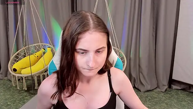 KiraDuvall Chat XXX in diretta