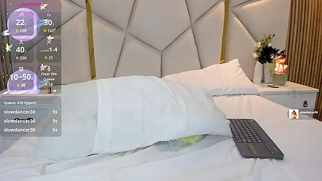 rebeca_brown_'s Webcam Show