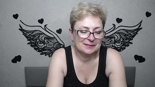 EmiliaGree Chat XXX in diretta