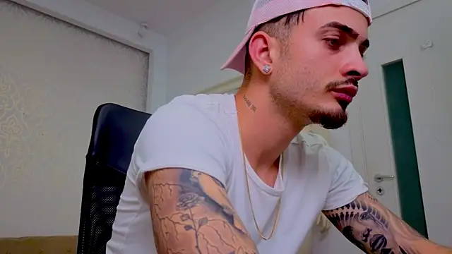 Chat XXX en directo de BrandonTate