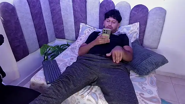 exotic_mann Webcam Show