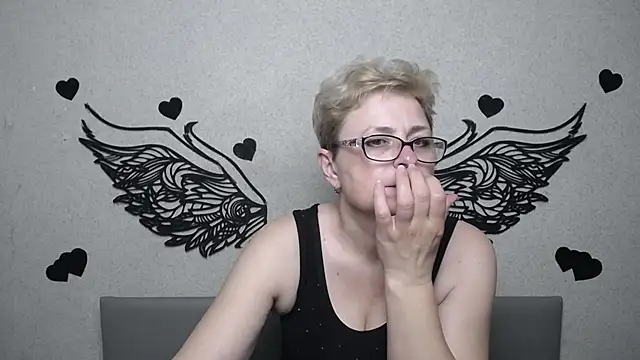 EmiliaGree 라이브 XXX 채팅