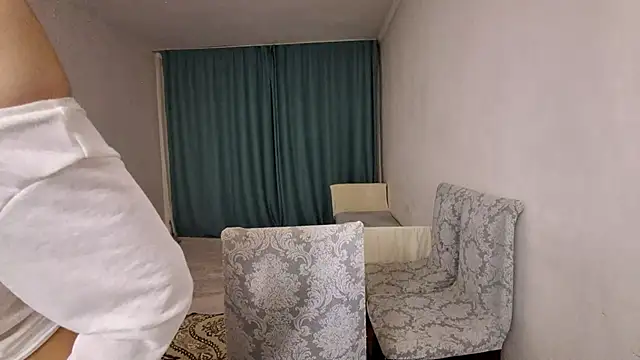 Lyndasilk Chat XXX live