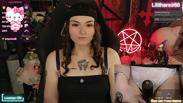Lilithara666 élő XXX-chatje