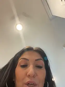 LittleMissEeve – Naživo XXX chat