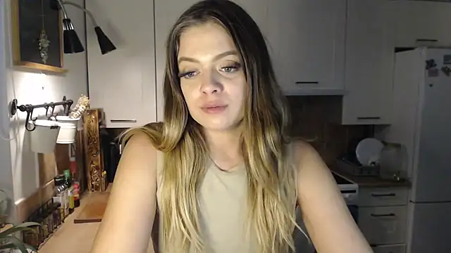 BuffyxLUST live XXX chat