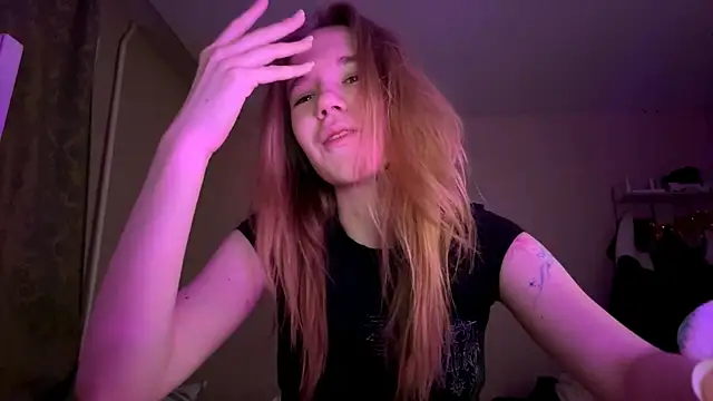 Chatroom XXX en direct de LeomaJee
