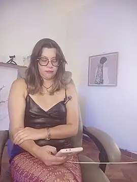 Chanelll_Taylorr_ Chat XXX in diretta