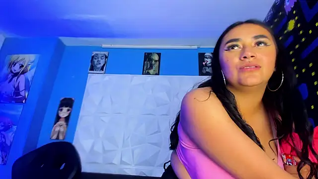 Lucyy_tits' Live XXX Chat