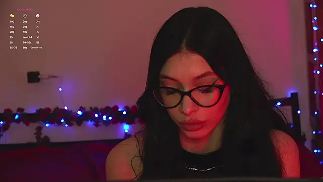XXX chat uživo modela Olivia_Faye