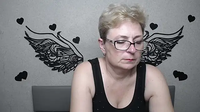 EmiliaGree Live XXX-chat