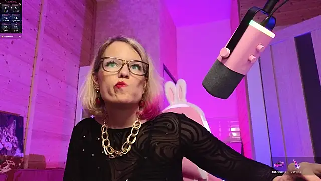 XXX chat uživo modela Lady_Shine