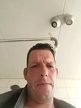 Gigolobigcock24cm webcam show
