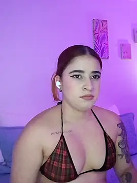 Chatroom XXX en direct de martina_connor1