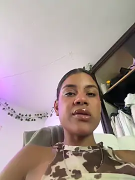 Chat XXX en directo de MiauwX_X
