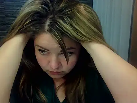 XXX chat uživo modela cute__cherry
