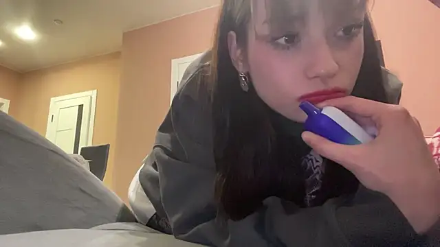 lolgothmichelle's Webcam Show