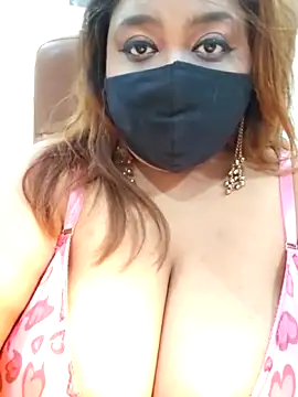 Nataasha__ élő XXX-chatje