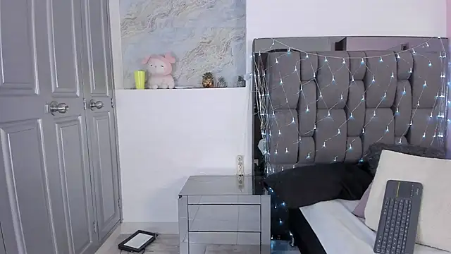 Kendall_Rous_ – Naživo XXX chat