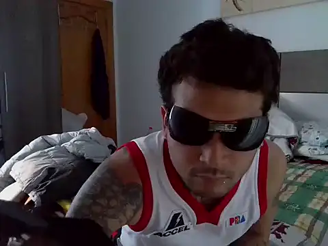 whosyourdaddy999 webcam show
