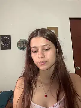 Natasaha_2s22 Adlı Modelin Canlı XXX Sohbeti