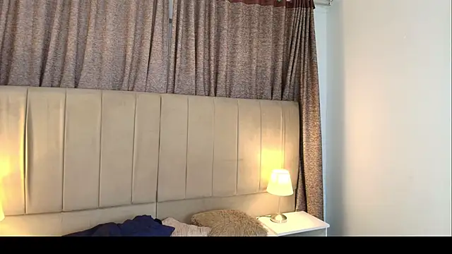 XXX chat uživo modela alana_gv