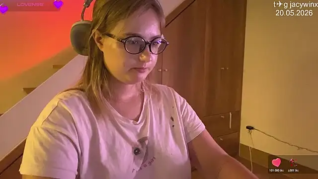 Chat +18 de JacyWinslat ao vivo