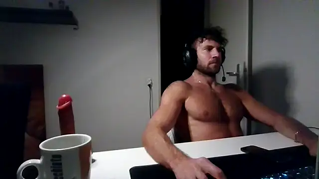 Pertunjukan Kamera Web alpha-hunk