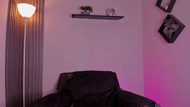 Show de marxi_doll7 na webcam