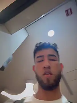 liam_bronw's Live XXX Chat