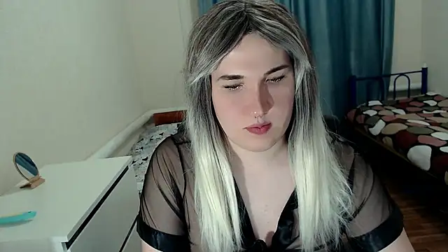 Chat +18 de EvaMiron ao vivo