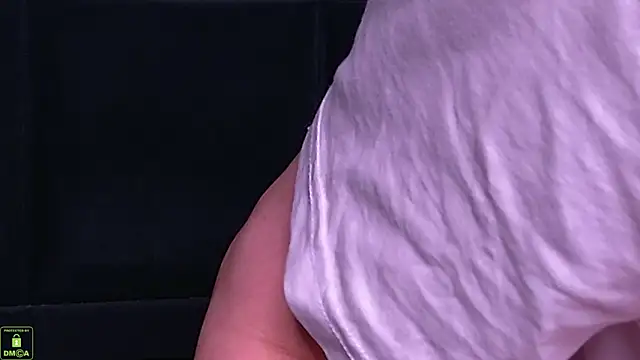Онлайн чат XXX RoxyKyper
