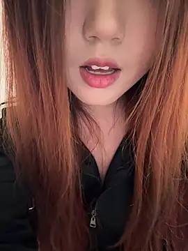 mimi9420 Adlı Modelin Canlı XXX Sohbeti