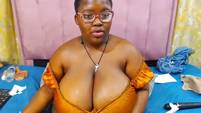 Damm_Bobbies live XXX chat
