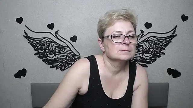 Chatroom XXX en direct de EmiliaGree
