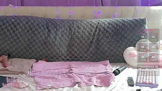 KawaiiKiki_247 Show Webcam