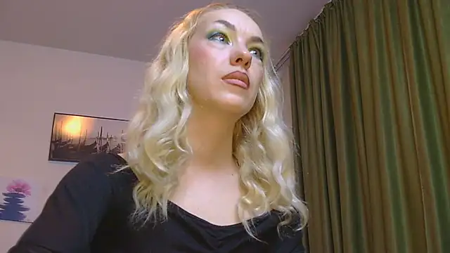 CarlyTheMessy Live Chatraum