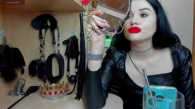 KristiTopxx Adlı Modelin Canlı XXX Sohbeti